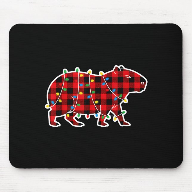 Red And Black Buffalo Plaid Capybara Christmas Lig Musmatta (Framsidan)