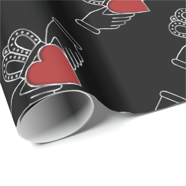 Red and Black Claddagh Mönster Wrapping Papper Presentpapper (Rullad Hörn)