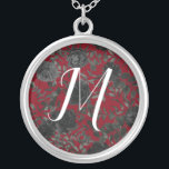 Red and Black Ro Gothic Bröllop Monogram Silverpläterat Halsband<br><div class="desc">Våra svarta och röda ro-gothic bröllop necklace-gåvor från blommigt görs för att matcha Gothic Red & Black Ro-samlingen från Bröllop. Mörk svart och djup röd kontrast med en mängd motiv för mörkens blommigt. Skriptteckensnittsmonogram ger ett konstnärligt utseende som matchar bra med gothic stil.</div>