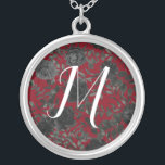 Red and Black Ro Gothic Bröllop Monogram Silverpläterat Halsband<br><div class="desc">Våra svarta och röda ro-gothic bröllop necklace-gåvor från blommigt görs för att matcha Gothic Red & Black Ro-samlingen från Bröllop. Mörk svart och djup röd kontrast med en mängd motiv för mörkens blommigt. Skriptteckensnittsmonogram ger ett konstnärligt utseende som matchar bra med gothic stil.</div>
