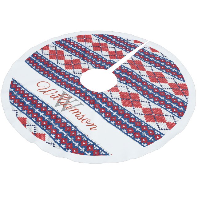 Red and Blue Nordic Fair Isle Argyle Family Namn Julgransmatta Borstad Polyester (Vinklad)