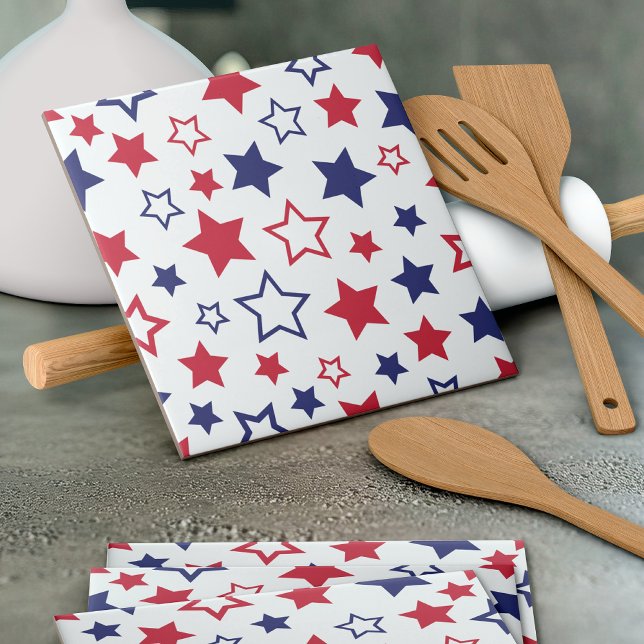 Red and Blue Stars, 4th of July, White Background Kakelplatta (Skapare uppladdad)