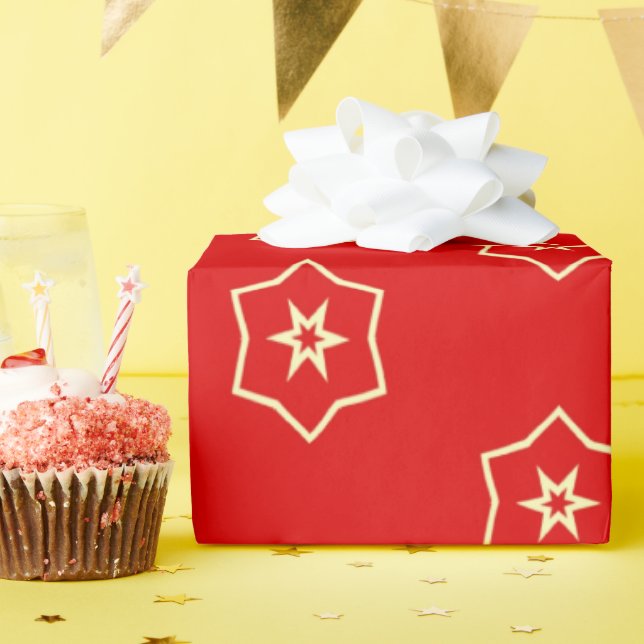 Red and Gold Ornamental Design Presentpapper (Födelsedagsfest)