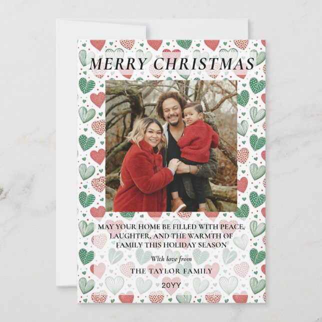 Red and Green Love Hearts Family Christmas Julkort (Framsida)