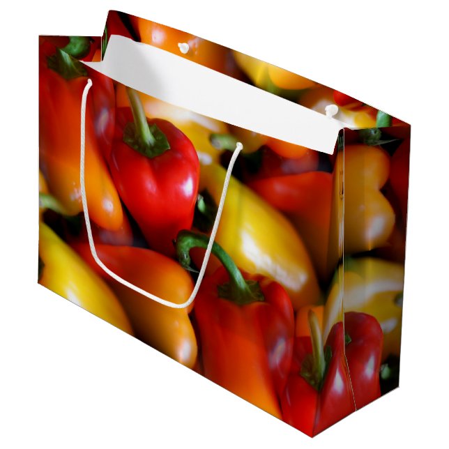 Red and Gult Peppers Gift Bag (Framsidan Vinklad)