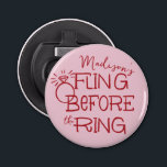 Red and Rosa Doodle Sketch Fling Före Ring Flasköppnare<br><div class="desc">Samla ihop brudens vänner, brudtärnor, systrar, moster och mer för en bachelorette firande med trendiget rött och rosa "fling before the ring"-dekalen. Hand plockade inslag som text och en diamant förlovning ring tillsammans med handskriften stil typsnitt ge i denna anpassningsbar öppnar ett flaska vibe och kommer säkert att föra tillbaka...</div>
