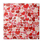 Red and Rosa Hearts Mosaic Mönster Kakelplatta<br><div class="desc">Cute mini rosa och röda hjärtan i ett mosaiskt mönster.</div>
