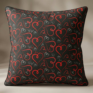 Red and White Doodle Hearts Kärlek-skript på svart Tyg