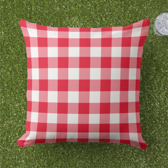 Red and White Gingham Play Mönster Kudde (Gräs)