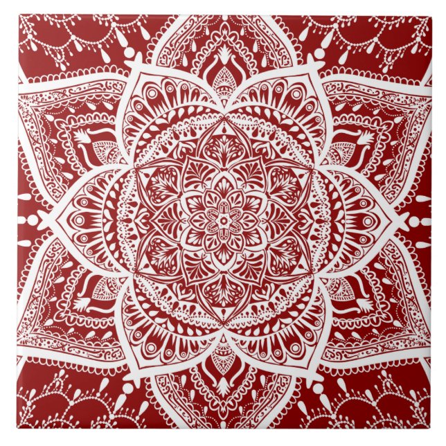 Red and White Mandala - Loergann in Raspberry Kakelplatta (Framsidan)