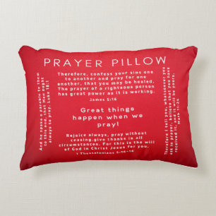 Red and White Prayer Pillow Prydnadskudde