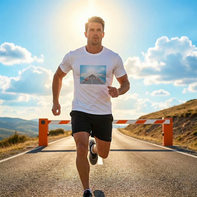 Red and White Road Barrier blockerad åtkomst T Shirt (Skapare uppladdad)