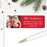 Red Anpassningsbar Photo Helgdag Returadress Returadress Etikett<br><div class="desc">Lägg till en speciell beröring till dina julkortsposter med returetiketter som kan anpassas helt och hållet. Design innehåller ett favoritfoto bredvid elegant och klassisk returadress i stil med röd bakgrund färg.</div>
