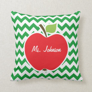 Red Apple på Retro Kelly Grönt Chevron Rand Kudde