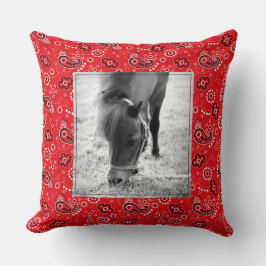 Red Bandana Horse PHOTO Pet NAMN År Barn Decor Kudde