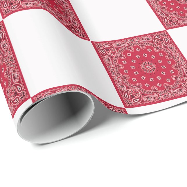 Red Bandana Print and White Blocks Presentpapper (Rullad Hörn)