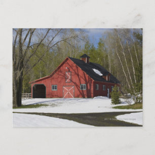 Red Barn In Winter Vykort