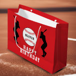 Red Baseball Boll Player Kids Namn Birthday<br><div class="desc">Red Baseball Boll Player Kids Namn Birthday Large Gift Bag. Silhouette av basebollspelare och baseball bollar med eget namn på röd bakgrund. Anpassa med ditt namn eller radera texten.</div>