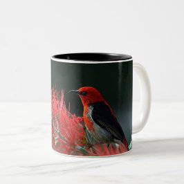 Red Bird on Gren - Elegant Nature Mugg