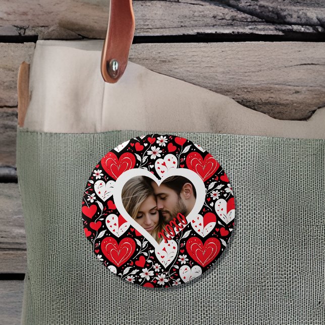 Red, Black and White Hearts and Flowers Photo Knapp (Skapare uppladdad)