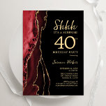 Red Black Guld Agate Surprise 40:e födelsedagen Inbjudningar<br><div class="desc">Röd,  svart och guld agerade 40-årsfestinbjudan. Elegantens moderna design med vattenfärgad bakgrund,  faux glitter guld och typsnitt för färgskript. Trendig inbjudan-kortets perfekt för en snyggt kvinnor i firande. Skrivna Zazzle-inbjudningar eller digital utskrivbar mall för omedelbar nedladdning.</div>