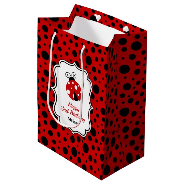 Red Black Ladybug Ram Polka dots Barns födelsedag (Framsidan Vinklad)