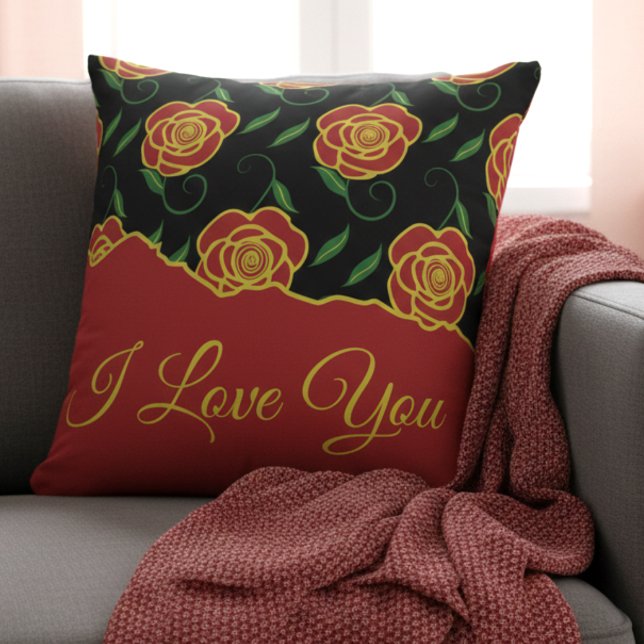 Red Black Roses Love You Kudde (Romantic message pillow in black and red, covered by roses. Perfect for Valentines gift.)