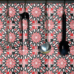 Red Black White Geometric Ethnic Kaleidoscopic Kakelplatta<br><div class="desc">En skarp,  modern dekorativ platta med en sömlös mönster som består av geometriska former i rött och svart på vit bakgrund.</div>
