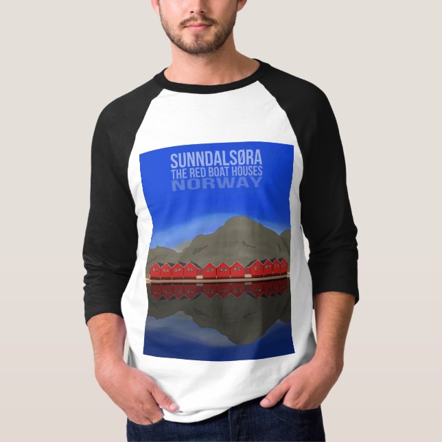 Red Boat Houses Sunndalsøra-Norgen T Shirt (Framsida)