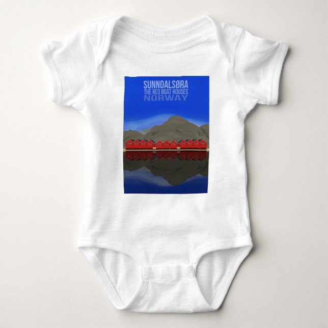Red Boat Houses Sunndalsøra-Norgen T Shirt (Framsida)