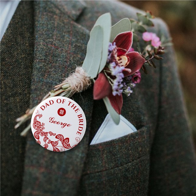 Red Boho Peacock Asian Bröllop Far i Bride Knapp (DAD OF THE BRIDE Red Boho Peacock Double Happiness Chinese Wedding  Pin Button @ fatfatin_red_knot)