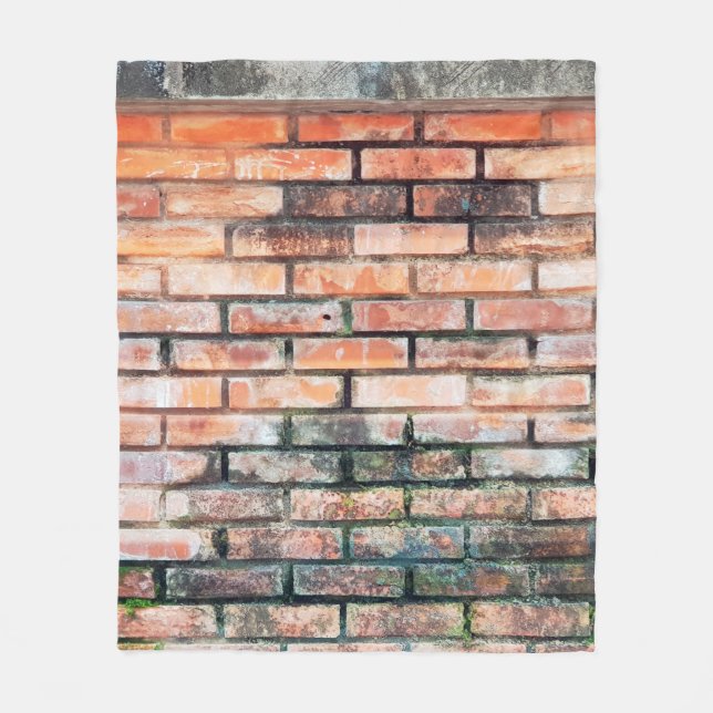 Red brick wall with stainsabstract,aged,architectu fleecefilt (Framsidan)