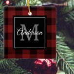 Red Buffalo Play | Personlig initial | Gått Julgransprydnad Keramik<br><div class="desc">Backa dina kära i den klassiska röda Buffalo Packs värme och charm med en personlig beröring. Oavsett om det är för en födelsedag,  årsdag eller bara för att visa någon du bryr dig om,  är det här anpassadets gåva som gör ett bestående intryck.</div>