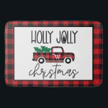 Red Buffalo Play Vintage Lastbil & Träd Monogram Badrumsmatta<br><div class="desc">Röd Buffalo Play Vintage Lastbil & Träd Monogram Doormat - Lägg till en liten julklapp i ditt bad i julhelg med vår rödbuffalo Play Vintage Lastbil & Träd Monogrammed Bath Mat. Bath Mat har en vintage rödpläterad vintage lastbil som transporterar Julgranar färsk från gården. Din första är Monogrammad på dörren...</div>