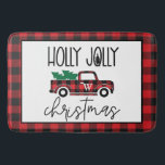 Red Buffalo Play Vintage Lastbil & Träd Monogram Badrumsmatta<br><div class="desc">Röd Buffalo Play Vintage Lastbil & Träd Monogram Doormat - Lägg till en liten julklapp i ditt bad i julhelg med vår rödbuffalo Play Vintage Lastbil & Träd Monogrammed Bath Mat. Bath Mat har en vintage rödpläterad vintage lastbil som transporterar Julgranar färsk från gården. Din första är Monogrammad på dörren...</div>