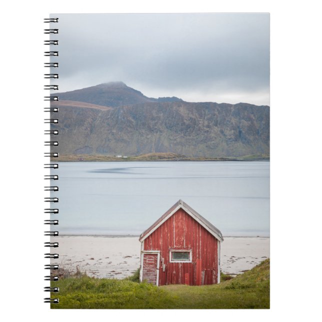Red Cabin Ramberg Lofoten Anteckningsbok (Framsidan)
