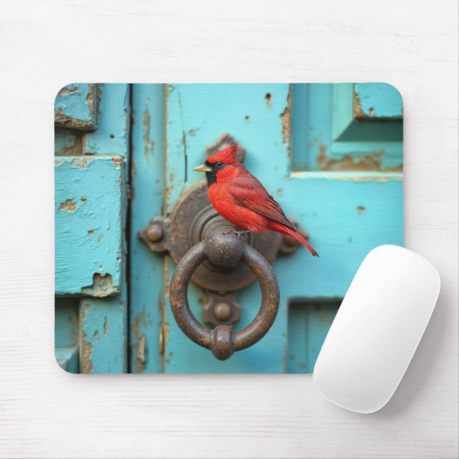 Red Cardinal On a Rusty Door Knocker Musmatta (Med mus)