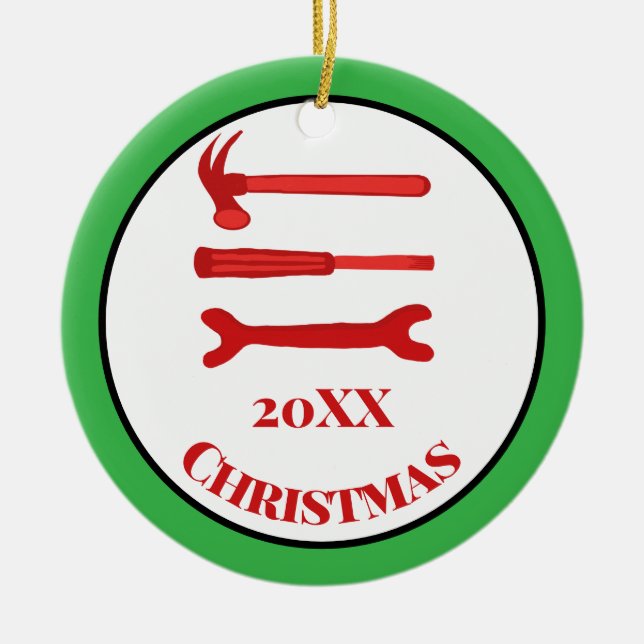 Red Carpenters Verktyg 2025-jul Julgransprydnad Keramik (Framsidan)