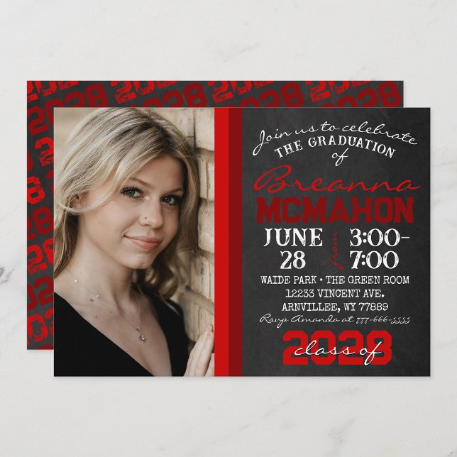 Red Chalkboard Studenten Photo Inbjudningar ( Repeating Class Year 1 & 2 Photo Graduation Invitations & Announcements)