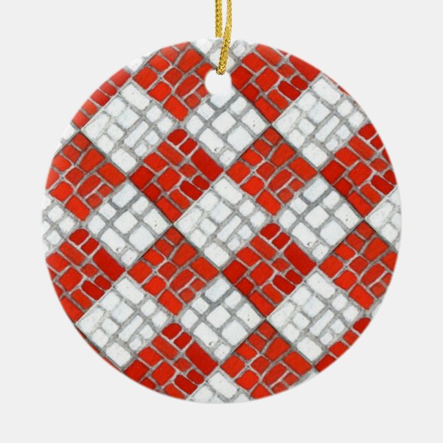RED CHECK MOSAIC Ceramic Circle Ornament (Framsidan)