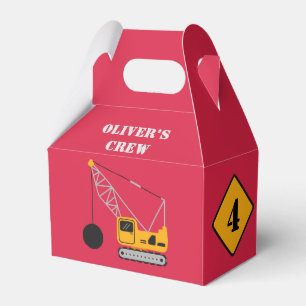 Red Children's Construction Birthday Papper Presentaskar