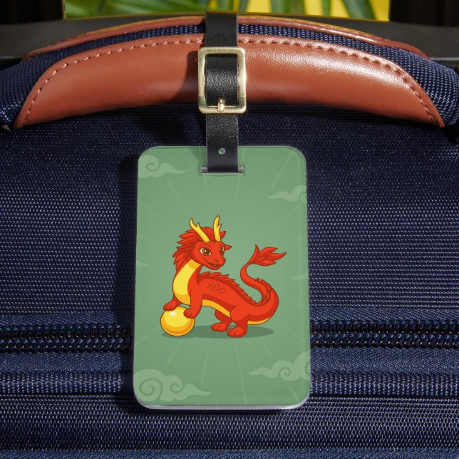 Red Chinese Dragon on Green Bagagebricka (Framsida Insitu 2)