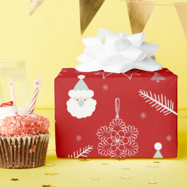 Red Christmas – Santa & Snowflake Pattern Presentpapper (Födelsedagsfest)