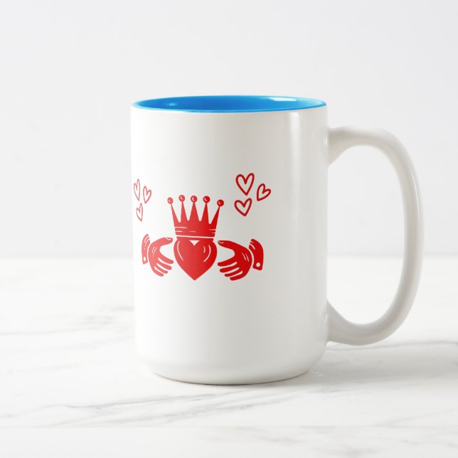 Red Claddagh Ring Coffee Mug Två-Tonad Mugg (Höger)