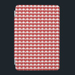 Red Cute Hearts Mönster iPad Mini Cover iPad Mini Skydd<br><div class="desc">Enkelt och sött Cute Hearts Mönster iPad Mini Cover med ett upprepat mönster med små röda hjärtan. Texten kan läggas till i denna utformning för ge personligen.</div>