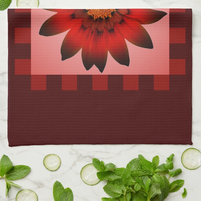 Red Daisy Flower #2 Kitchen Towel Kökshandduk (Vikta)