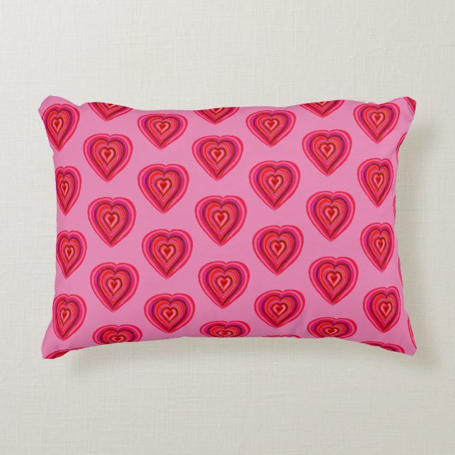 red decorative heart accent pillow prydnadskudde (Framsidan)