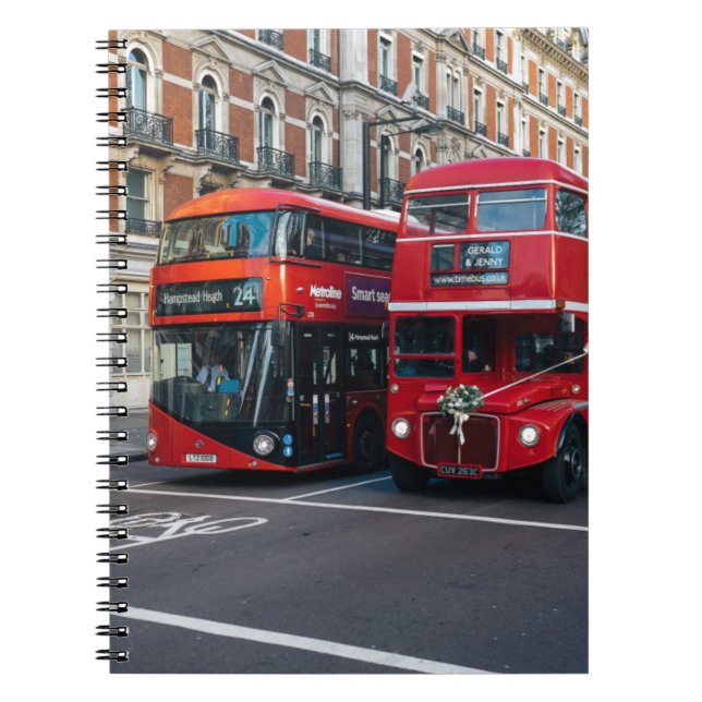 Red Dubbla Decker Buss Anteckningsbok (Framsidan)