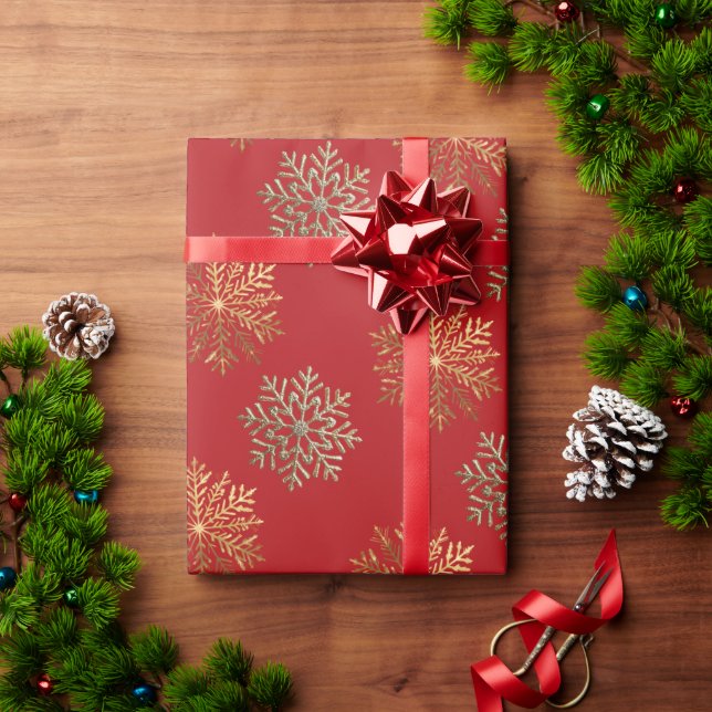 Red Elegant Gold Snowflake Pattern New Year winter Presentpapper (Julgåva)