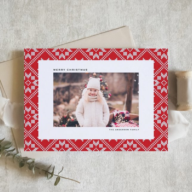 Red Fair Isle Winter Mönster-fotojul i Sticka Helgkort (Red Fair Isle Winter Knit Pattern Photo Christmas Holiday Card)